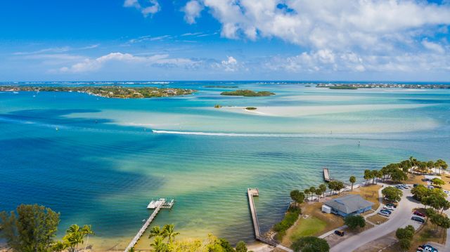 2929 SE Ocean Boulevard 116-5, Stuart, FL 34996