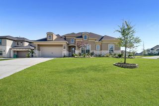 1827 Woodtrace Boulevard, Pinehurst, TX 77362