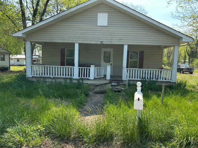459 Pikeville Avenue, Graysville, TN 37338
