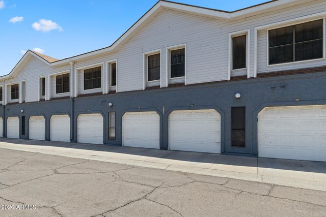 8888 N 47TH Avenue 220, Glendale, AZ 85302