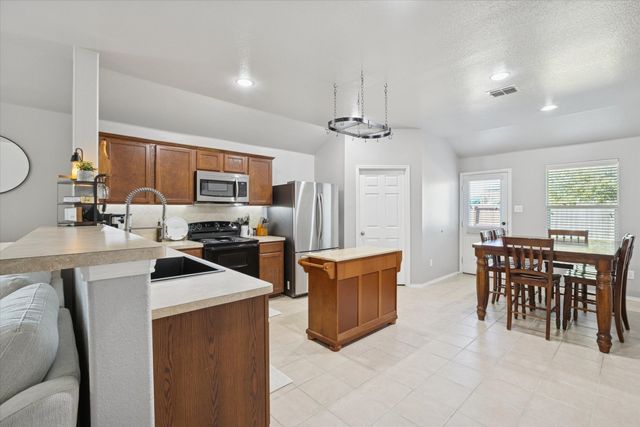 12418 Worthington Lane, Rhome, TX 76078