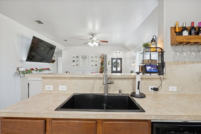 12418 Worthington Lane, Rhome, TX 76078