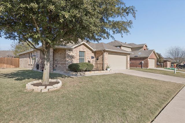 12418 Worthington Lane, Rhome, TX 76078