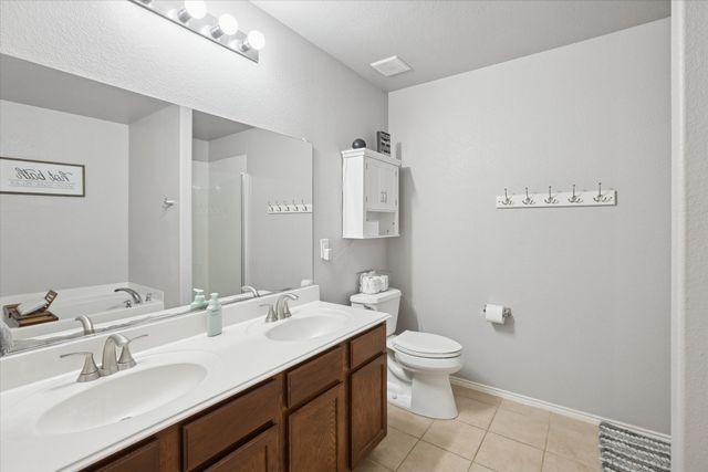 12418 Worthington Lane, Rhome, TX 76078