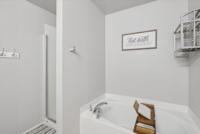 12418 Worthington Lane, Rhome, TX 76078