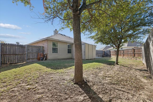 12418 Worthington Lane, Rhome, TX 76078