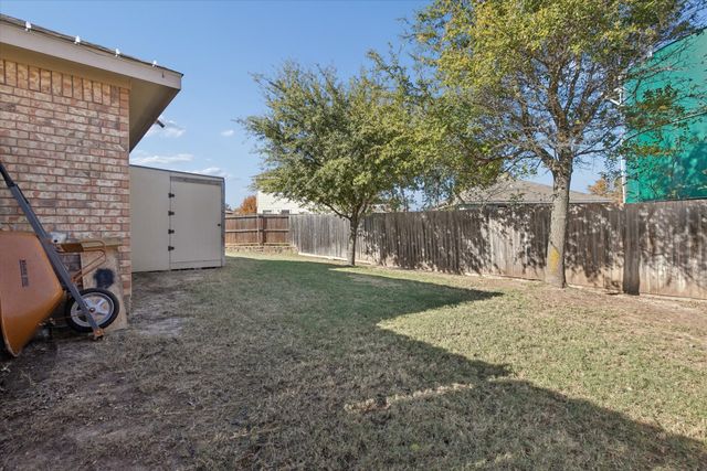 12418 Worthington Lane, Rhome, TX 76078