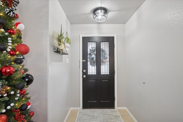 12418 Worthington Lane, Rhome, TX 76078