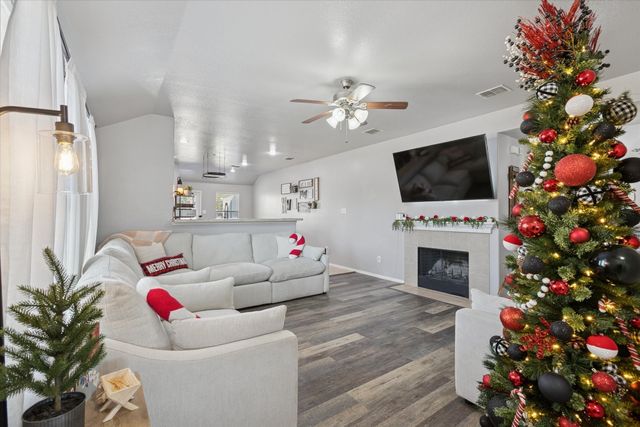 12418 Worthington Lane, Rhome, TX 76078