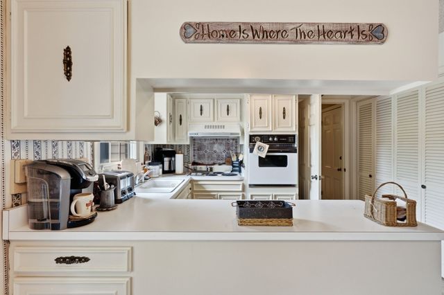 402 Ellington Dr, Franklin, TN 37064