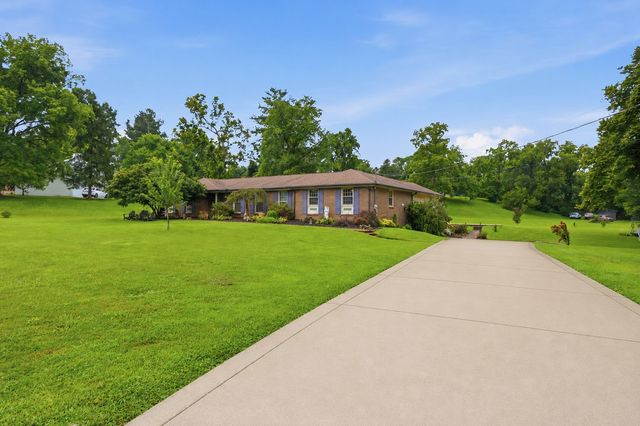 402 Ellington Dr, Franklin, TN 37064