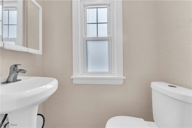 15602 Walden Avenue, Cleveland, OH 44128