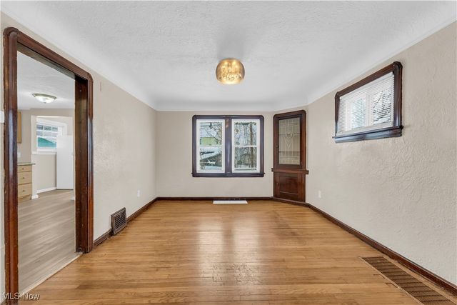 15602 Walden Avenue, Cleveland, OH 44128