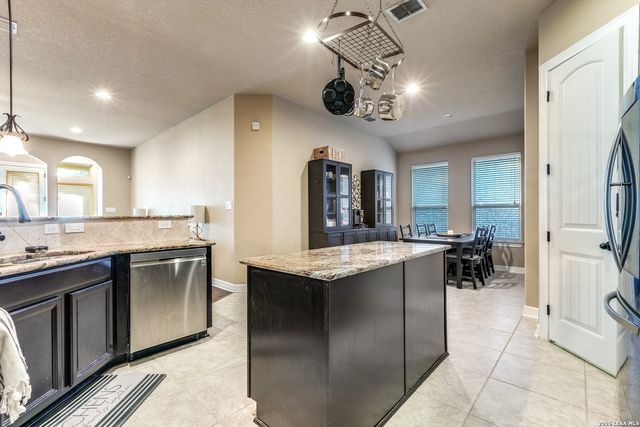 11302 Ivy Cadence, San Antonio, TX 78253