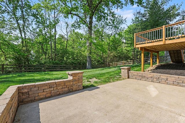 1540 Thornberry Road, Amelia, OH 45102