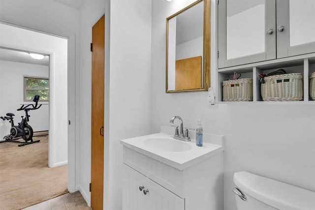 100 Southwood Drive, Jerome, MI 49249