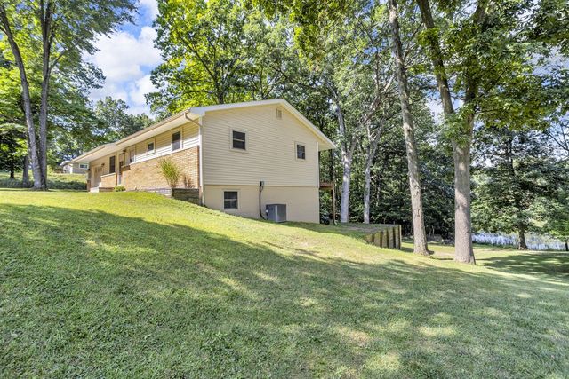 100 Southwood Drive, Jerome, MI 49249