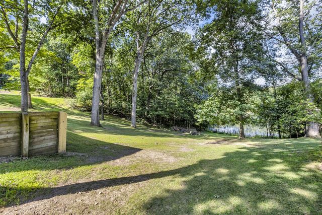 100 Southwood Drive, Jerome, MI 49249