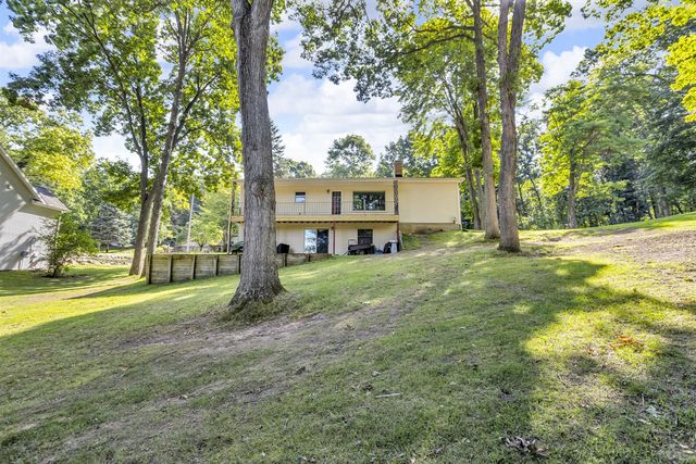 100 Southwood Drive, Jerome, MI 49249