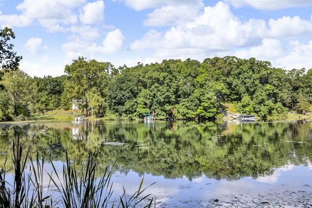 100 Southwood Drive, Jerome, MI 49249