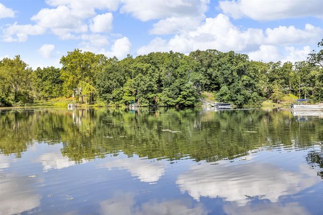 100 Southwood Drive, Jerome, MI 49249