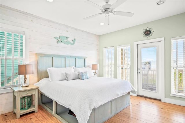 2525 S 11th St 61, Port Aransas, TX 78373