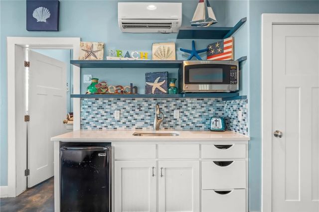 2525 S 11th St 61, Port Aransas, TX 78373