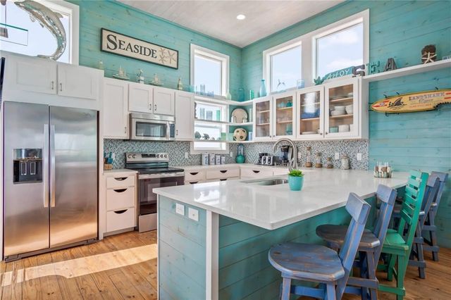 2525 S 11th St 61, Port Aransas, TX 78373