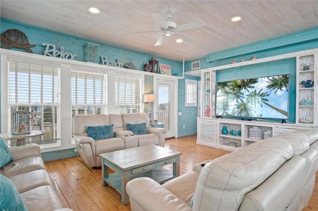 2525 S 11th St 61, Port Aransas, TX 78373