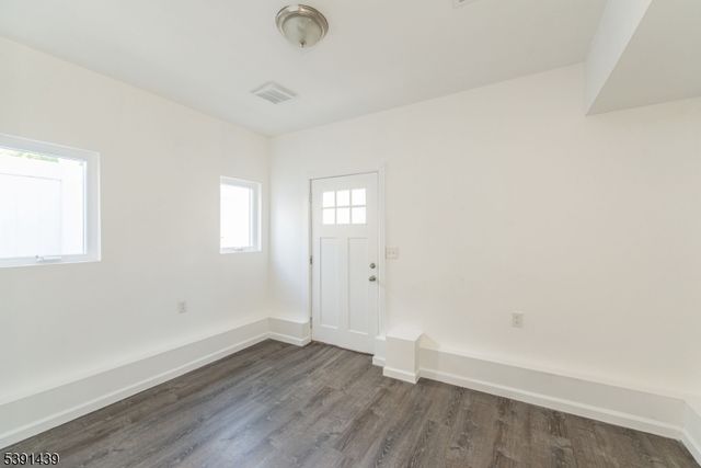 210 Nunda Ave, Jersey City, NJ 07306