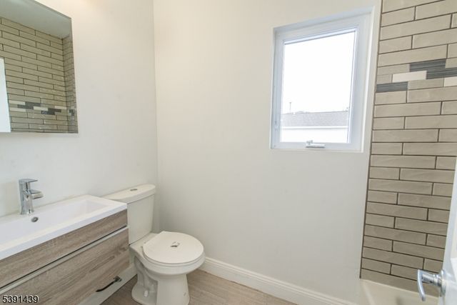 210 Nunda Ave, Jersey City, NJ 07306