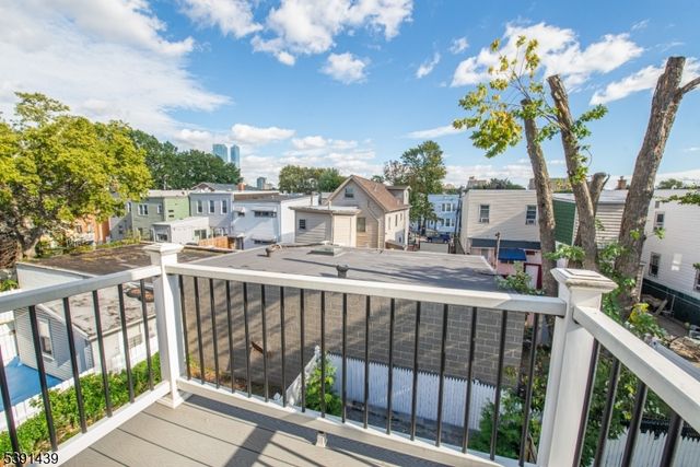 210 Nunda Ave, Jersey City, NJ 07306