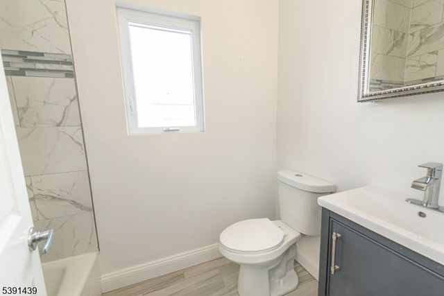 210 Nunda Ave, Jersey City, NJ 07306