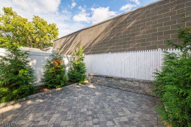 210 Nunda Ave, Jersey City, NJ 07306