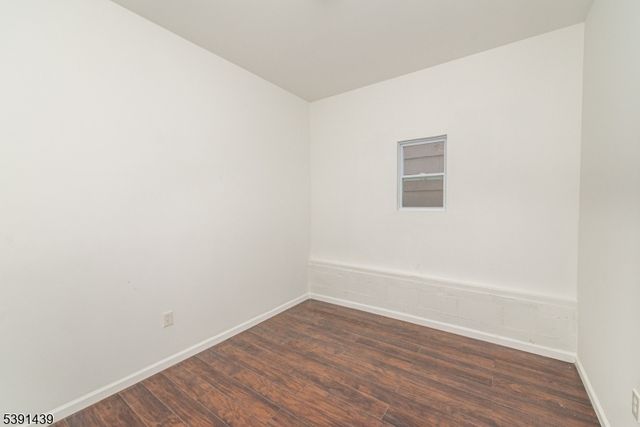 210 Nunda Ave, Jersey City, NJ 07306