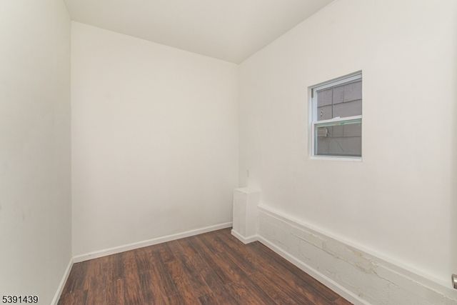 210 Nunda Ave, Jersey City, NJ 07306