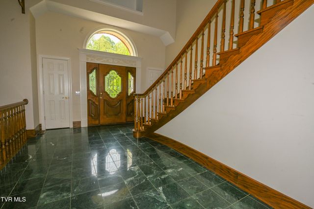 4 Sunset Drive, Lebanon, VA 24266