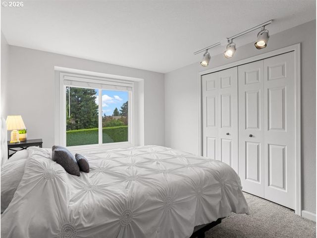 6271 TACK Ct, West Linn, OR 97068