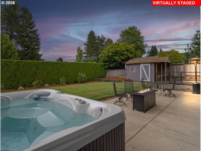 6271 TACK Ct, West Linn, OR 97068