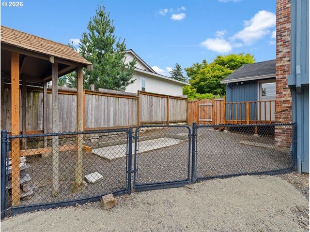 6271 TACK Ct, West Linn, OR 97068