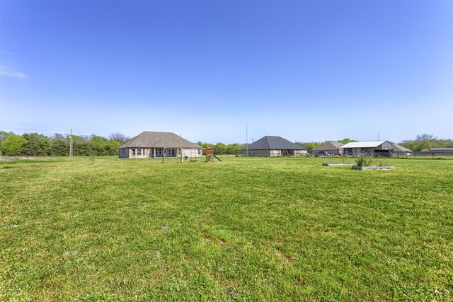 1538 Fm 36 N, Farmersville, TX 75442