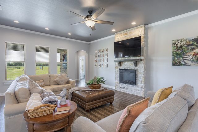 1538 Fm 36 N, Farmersville, TX 75442