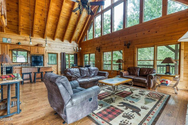 3719 Shadyview Ridge Road, Sevierville, TN 37876