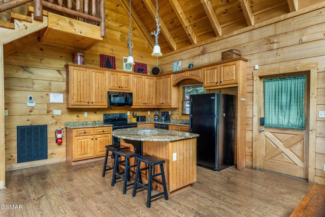 3719 Shadyview Ridge Road, Sevierville, TN 37876