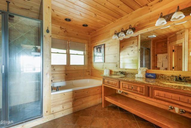 3719 Shadyview Ridge Road, Sevierville, TN 37876