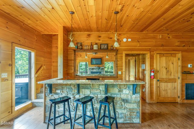 3719 Shadyview Ridge Road, Sevierville, TN 37876