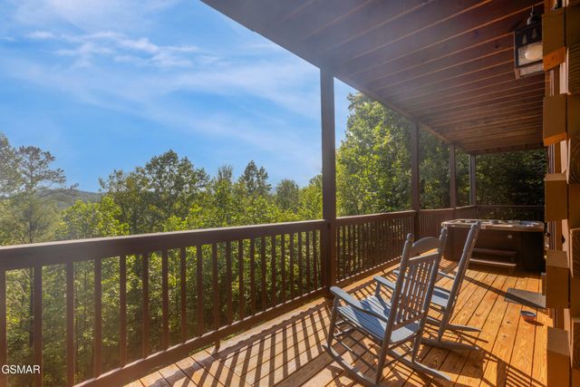 3719 Shadyview Ridge Road, Sevierville, TN 37876