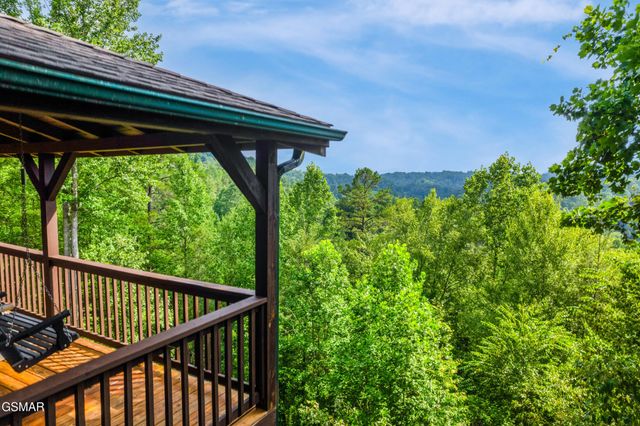 3719 Shadyview Ridge Road, Sevierville, TN 37876