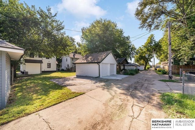 4716 N 31st Avenue, Omaha, NE 68111