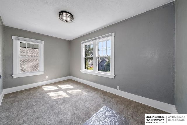 4716 N 31st Avenue, Omaha, NE 68111